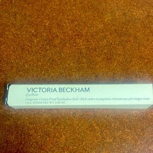 VB- Longwear crease-proof eyeshadow stick